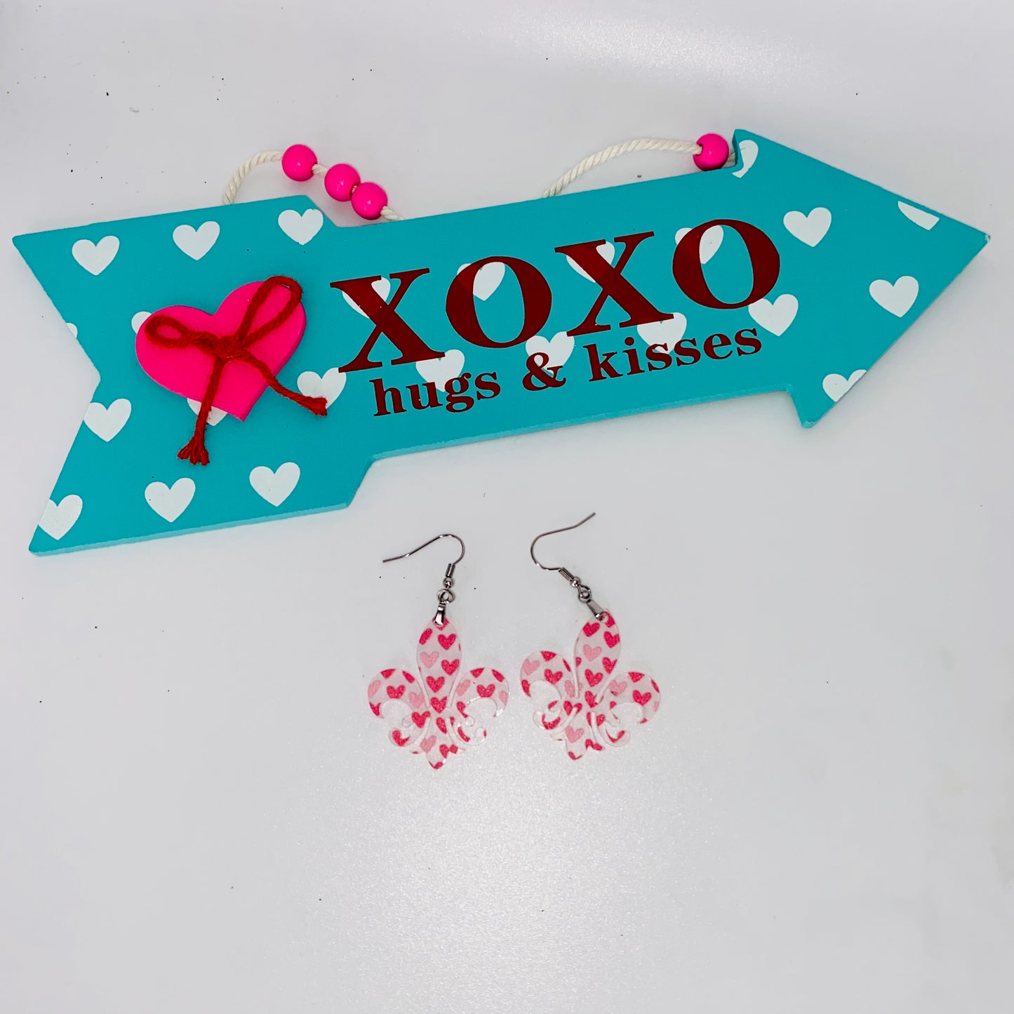 Fleur-de-lis Valentine Earrings - heart pattern